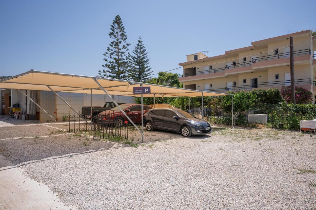 Sun Ray Studios Agia Marina Exteriér fotografie